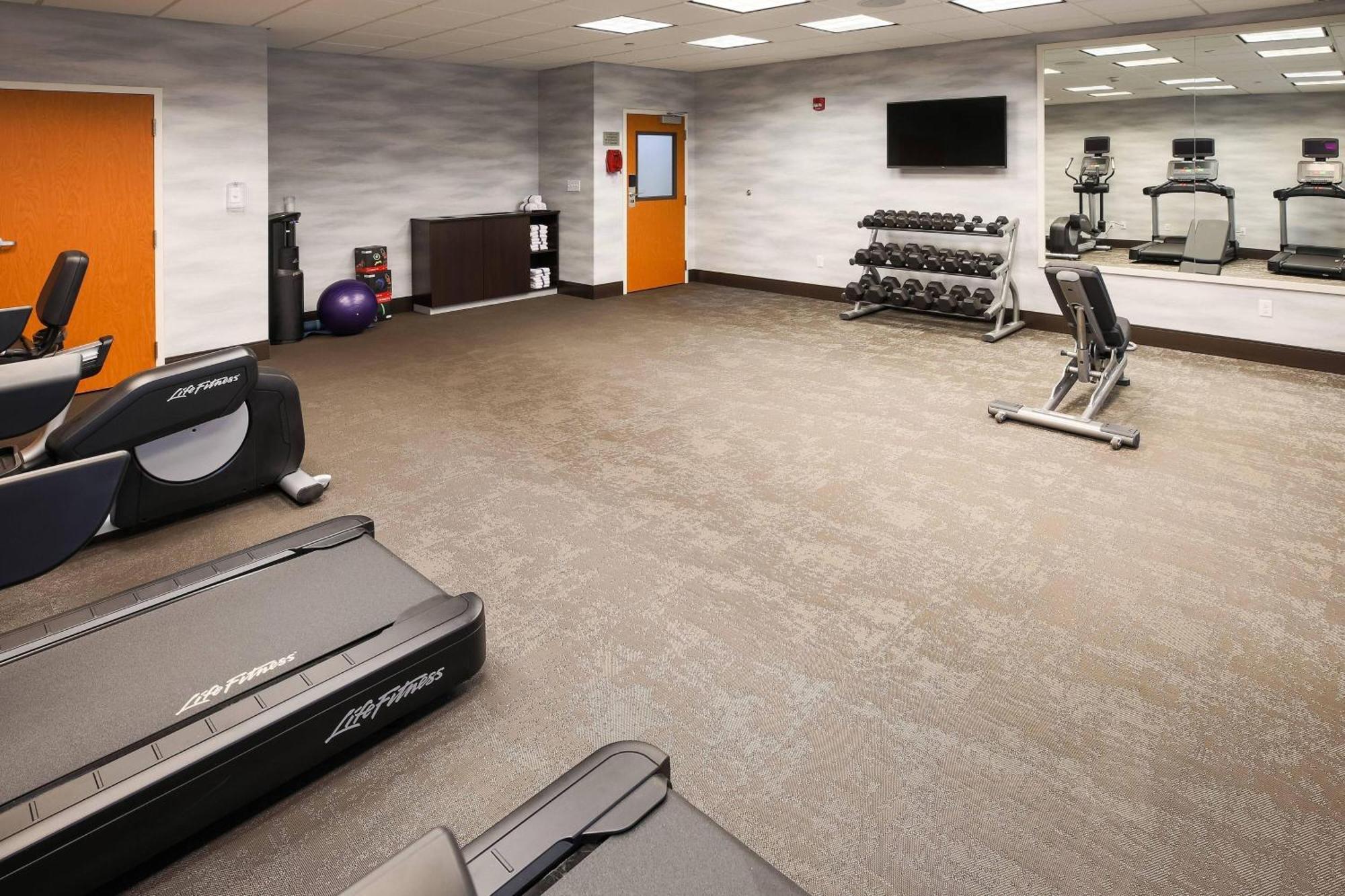 Fairfield Inn & Suites By Marriott אליזבתטאון מראה חיצוני תמונה