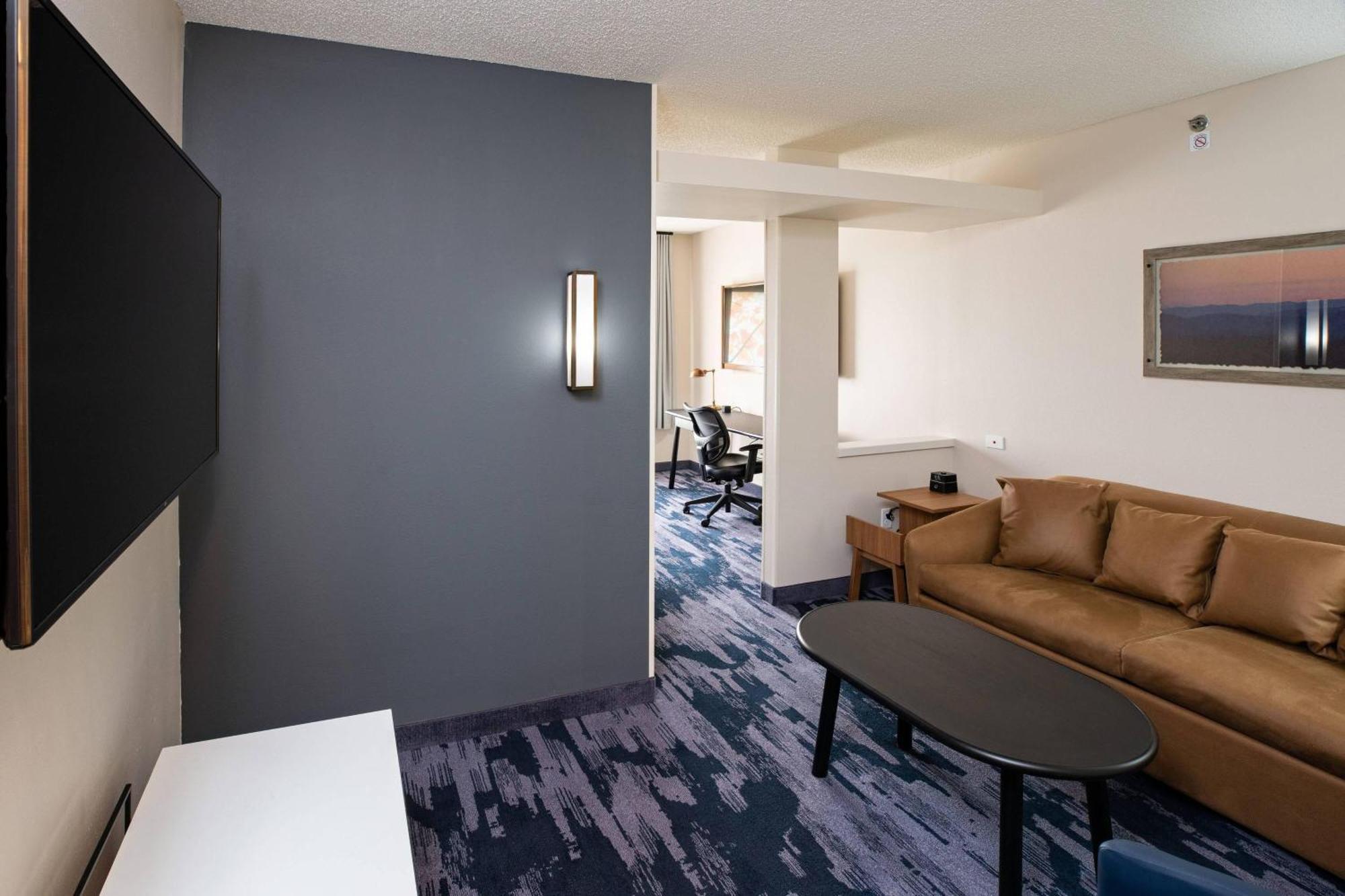 Fairfield Inn & Suites By Marriott אליזבתטאון מראה חיצוני תמונה